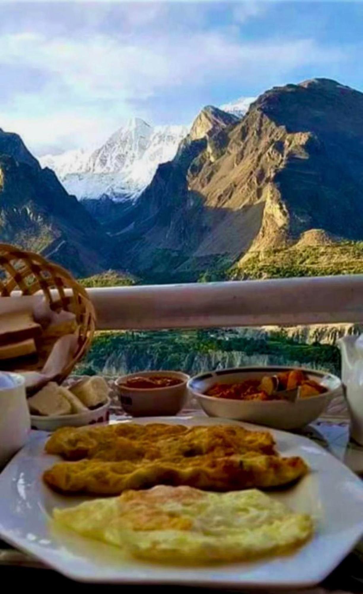 Backpackers Stories By Old Hunza Inn Karimabad  Экстерьер фото